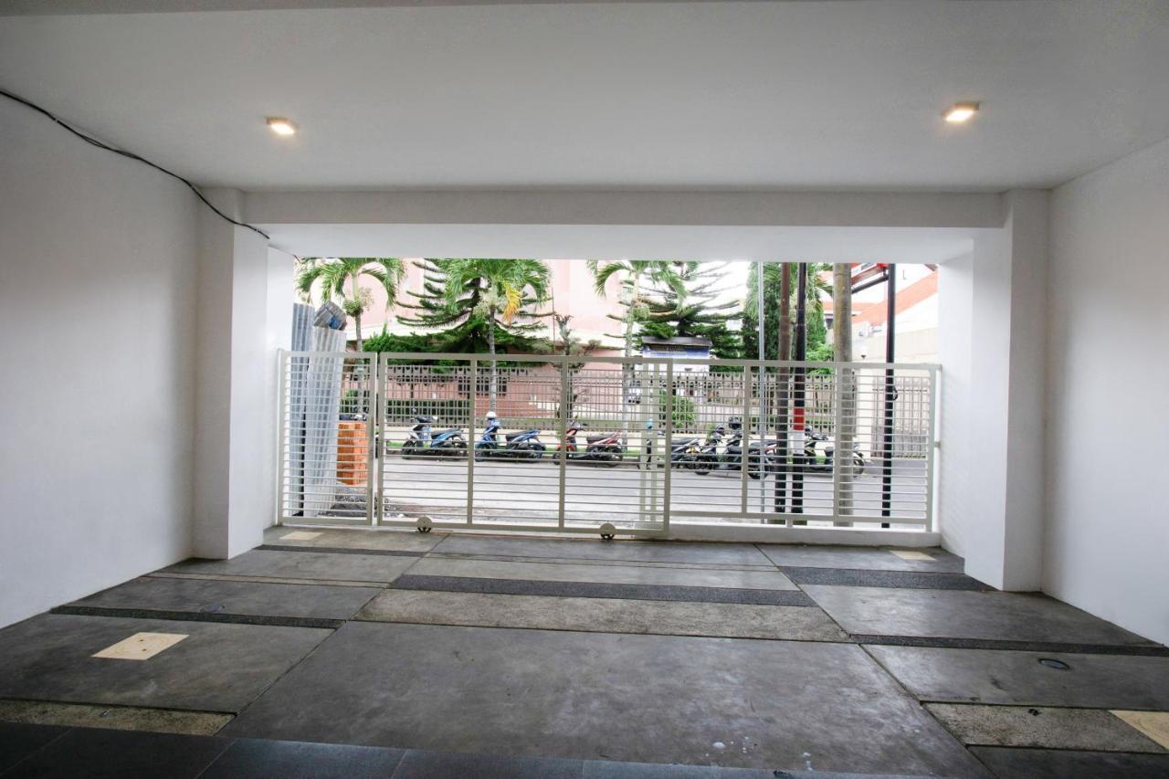 Oyo 3510 Borobudur Townhouse 2* Malang