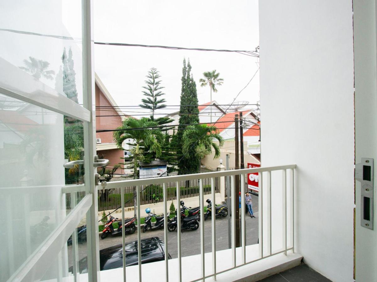 Oyo 3510 Borobudur Townhouse 2* Malang